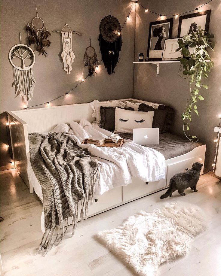 Bedroom Décor